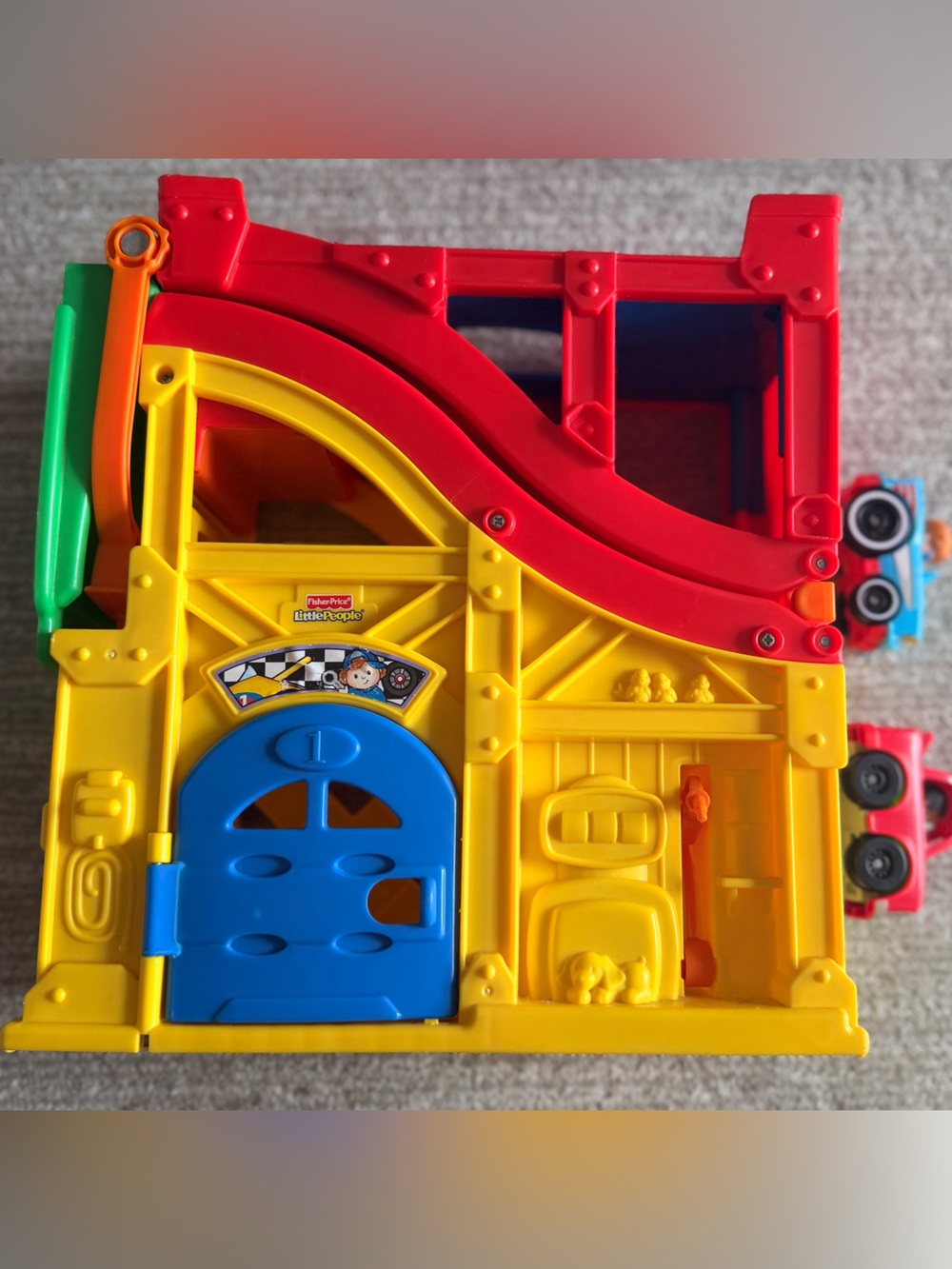 Fisher-Price Little People Fold & Go Wheelies Rev N Sounds Race Track + 2Cars